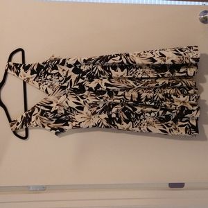 Hawaiian print black market  White House White House Black market dress